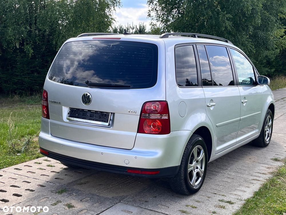 Volkswagen Touran 1.9 TDI DPF DSG Highline - 40