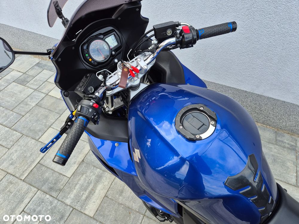 Suzuki GSX - 5