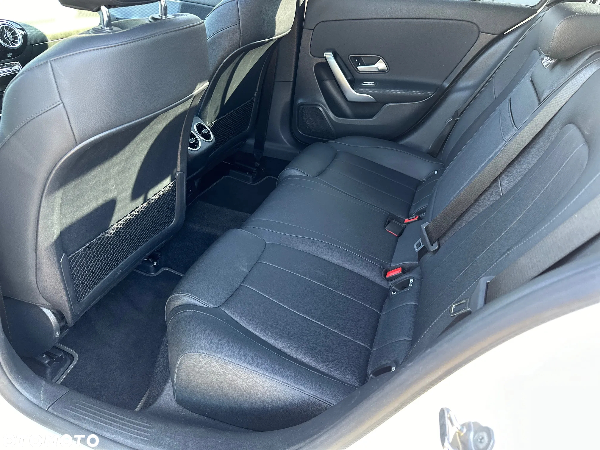 Mercedes-Benz Klasa A 220 4-Matic Progressive 7G-DCT - 19