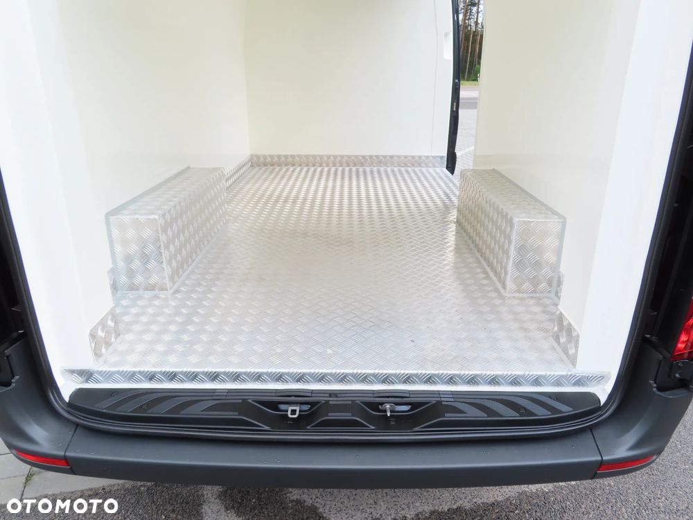 Mercedes-Benz Sprinter 4x4 319 CDI V6 3.0 CDI 190 KM Automat 7G-Tronic Chłodnia -30*C Agregat Chłodniczy Rozstaw Osi 3665 mm Ładowność 1067 Kg WZMACNIANY Przebieg 10 Tys Km Jedyny Taki UNIKAT Stan NOWY Jak Z Fabryki POLECAM - 22