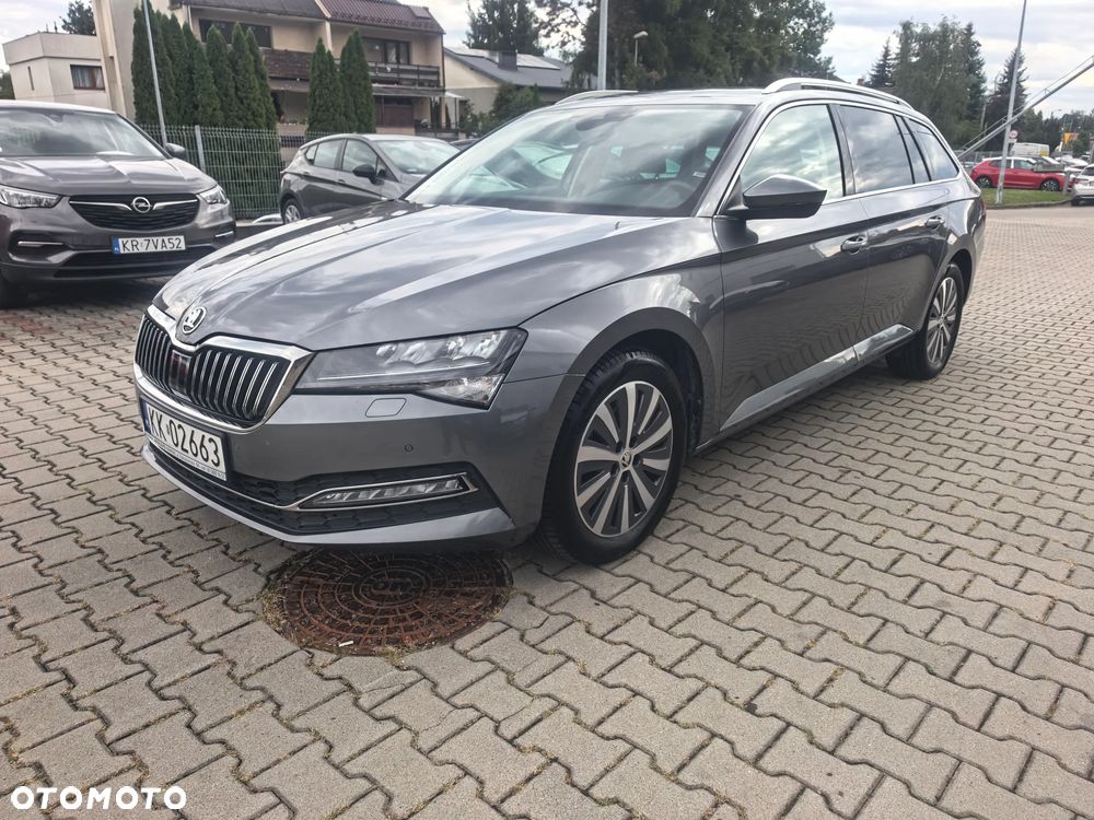 Skoda Superb 2.0 TDI SCR Style DSG - 2