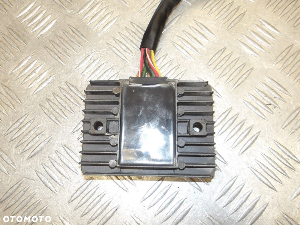 Regulator napięcia HONDA VTX 1800 C/F/N/R/S/T 02-08r   PN. 31600-MCH-000 - 2
