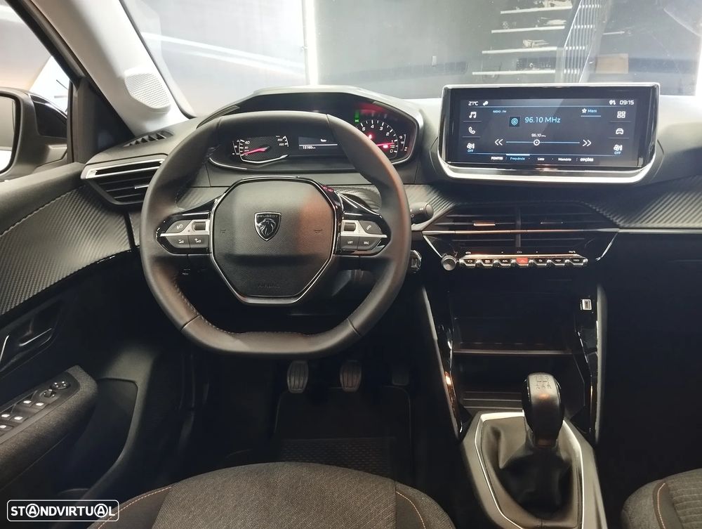 Peugeot 208 1.2 PureTech SE Style - 12