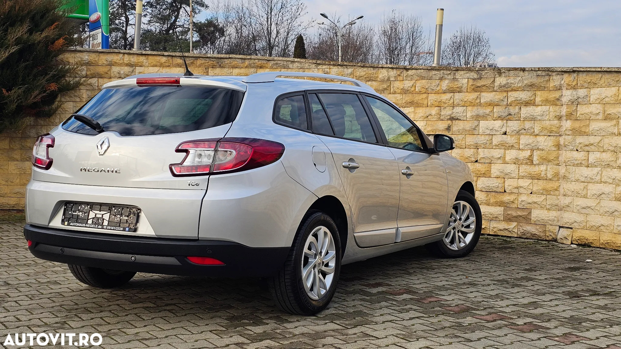 Renault Megane ENERGY TCe 130 LIMITED - 3