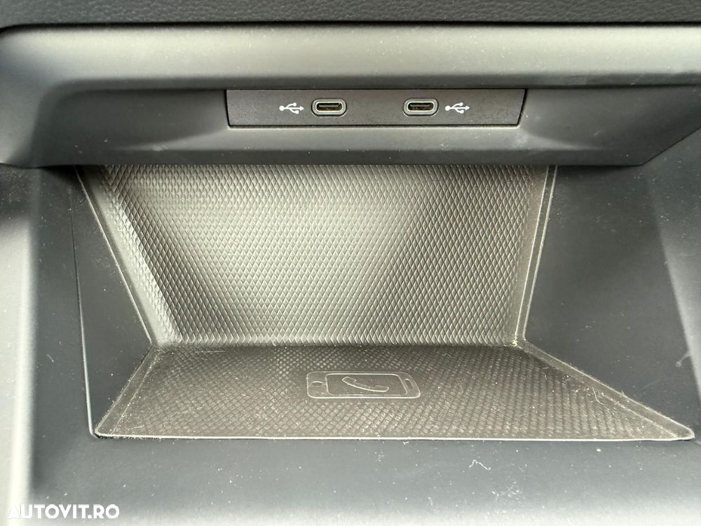 Volkswagen Golf 1.5 eTSI ACT DSG MHEV Style - 19