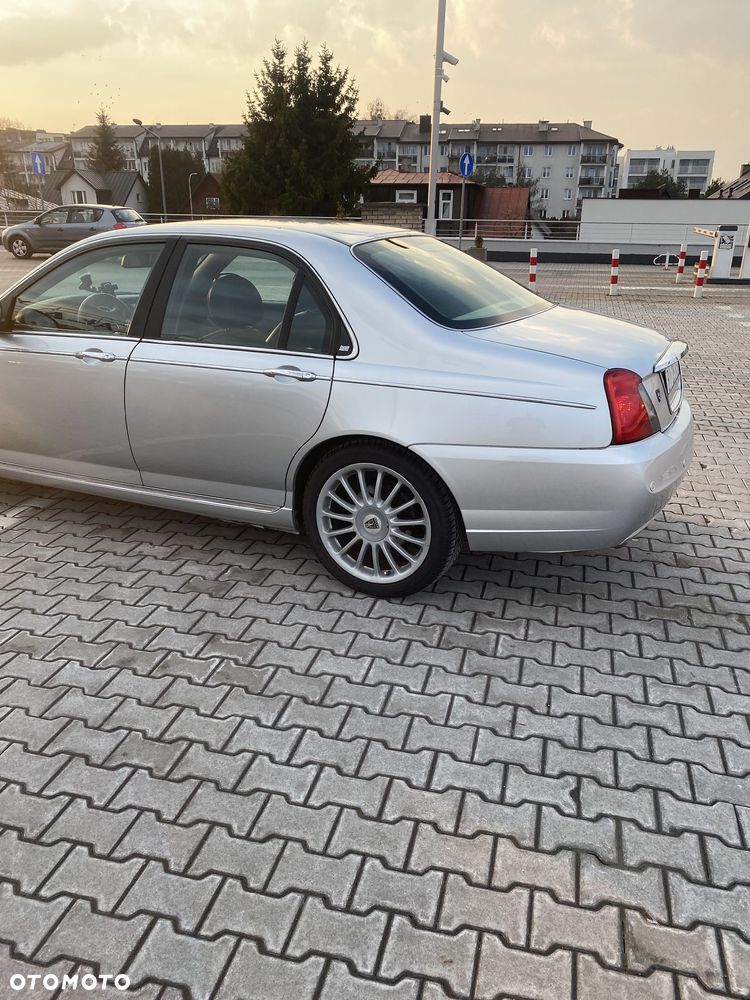 Rover 75 2.5i V6 - 12