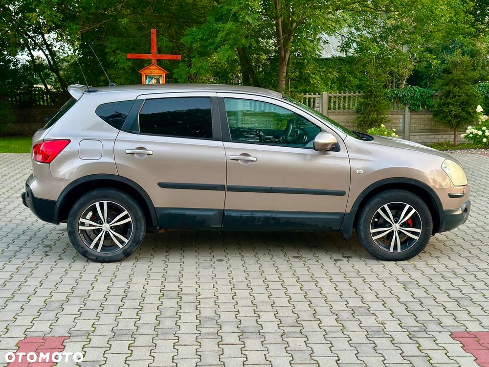 Nissan Qashqai - 10