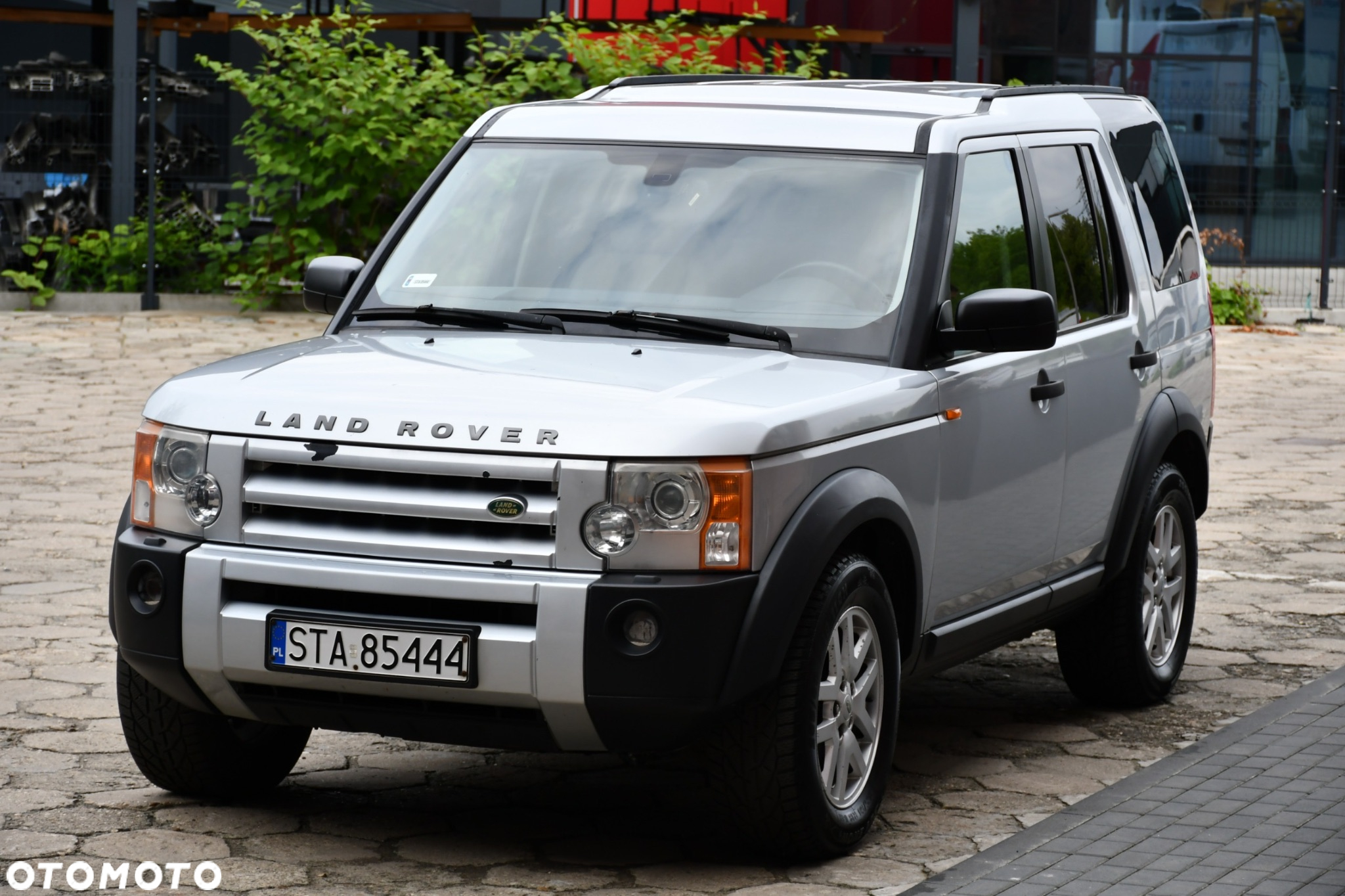 Land Rover Discovery - 25