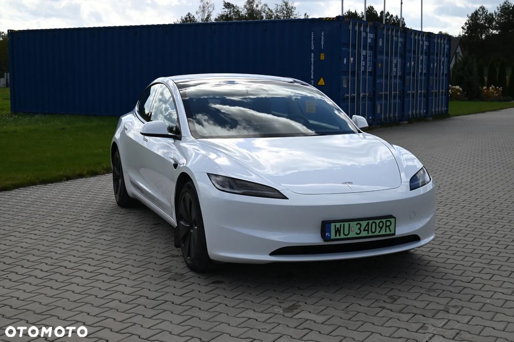 Tesla Model 3 - 30