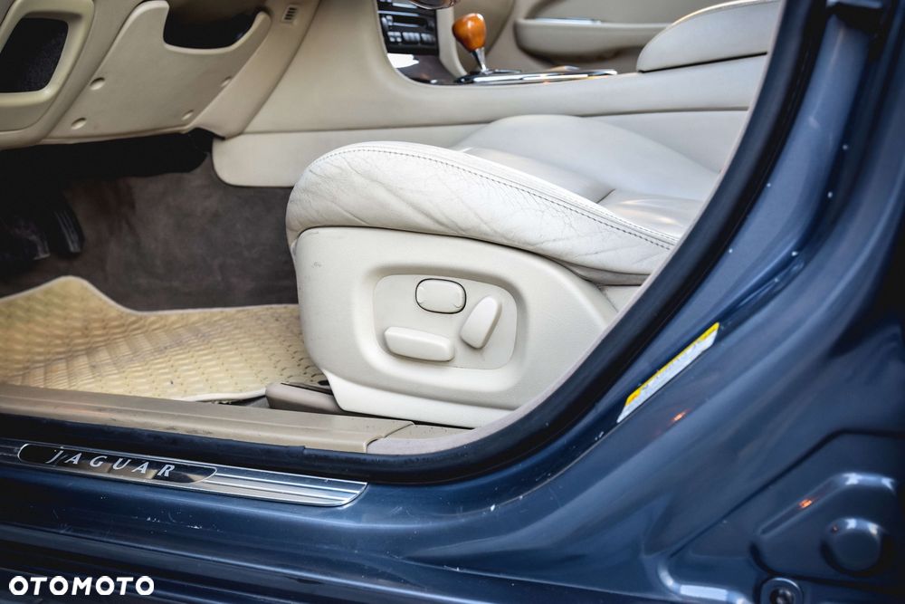 Jaguar XJ XJ6 3.0 High - 17