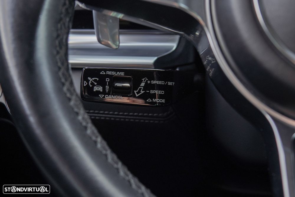 Porsche Panamera 4 E-Hybrid 10 Years Edition - 19