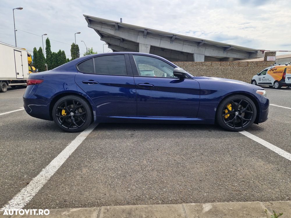 Alfa Romeo Giulia 2.0 Turbo 16V AT8 Veloce Ti - 13