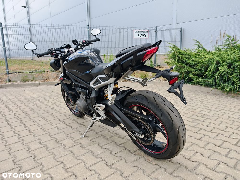 Triumph Street Triple - 20