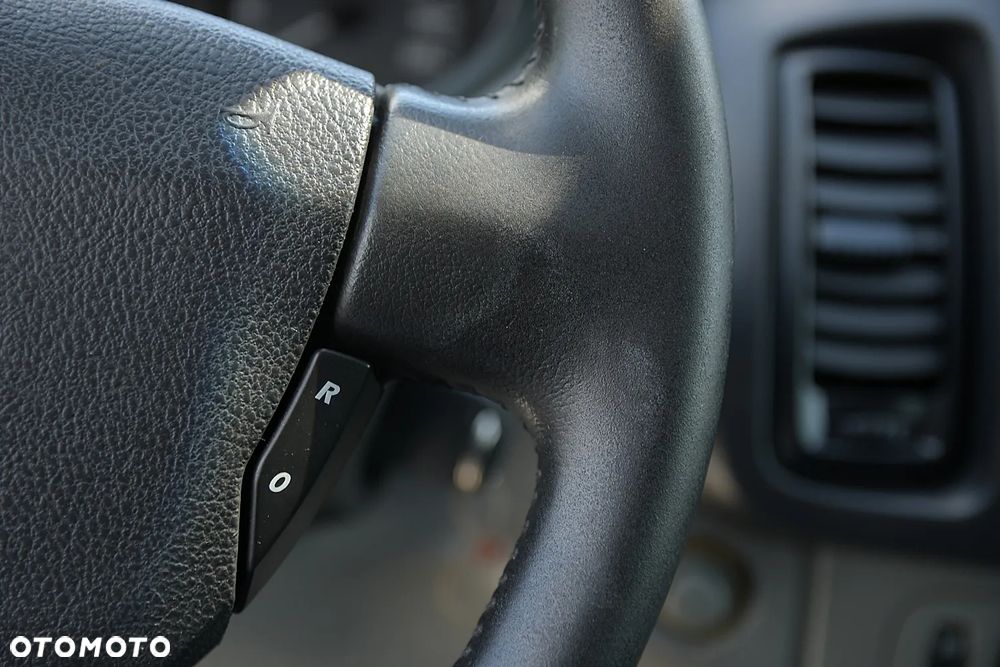 Opel Vivaro - 29