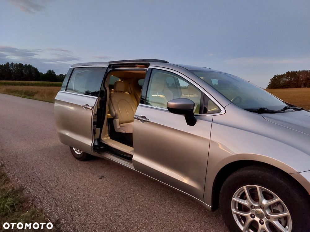 Chrysler Voyager - 10