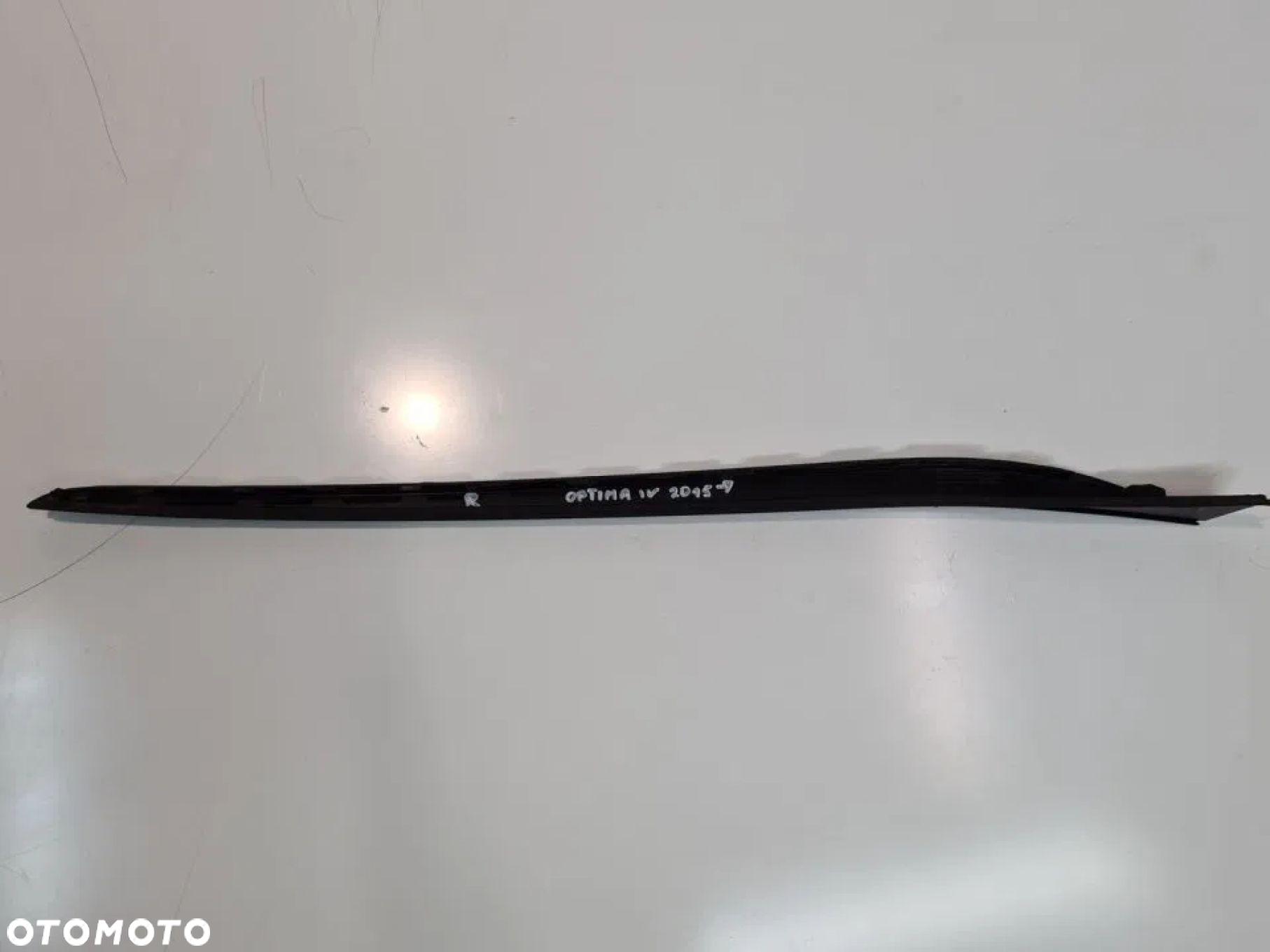 LISTWA USZCZELKA PRAWA SZYBY CZOŁOWEJ OPTIMA IV 17 - 3