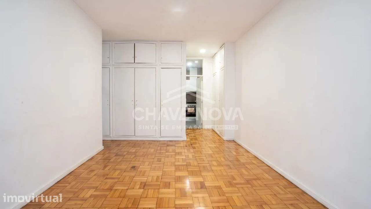 Apartamento T1 Renovado na Rua Antero de Quental, Porto - Grande imagem: 5/13