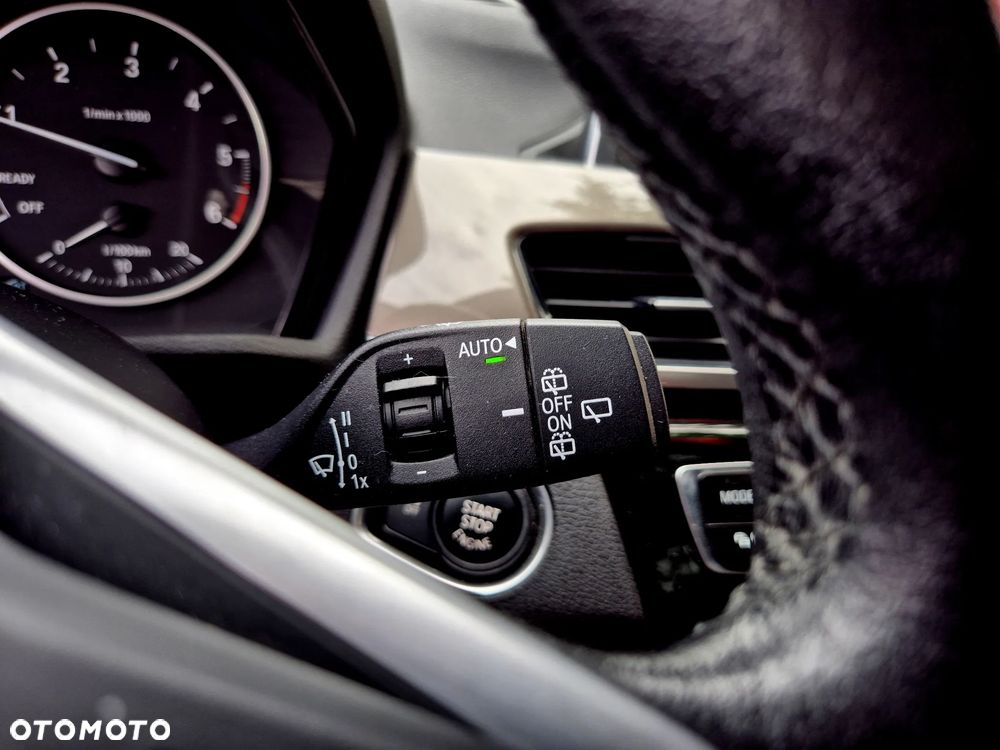 BMW X1 sDrive18d xLine - 17
