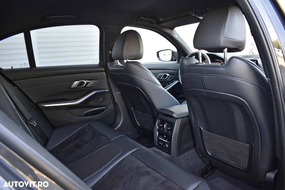 BMW Seria 3 320i Aut. M Sport - 19