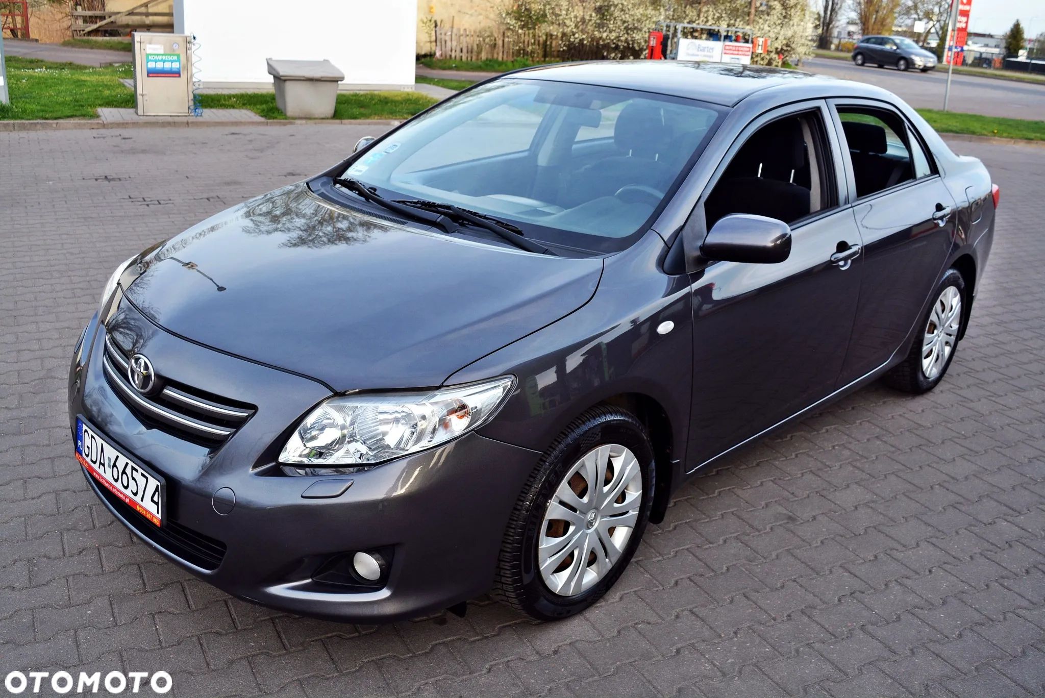 Toyota Corolla 1.6 VVT-i Sol - 1