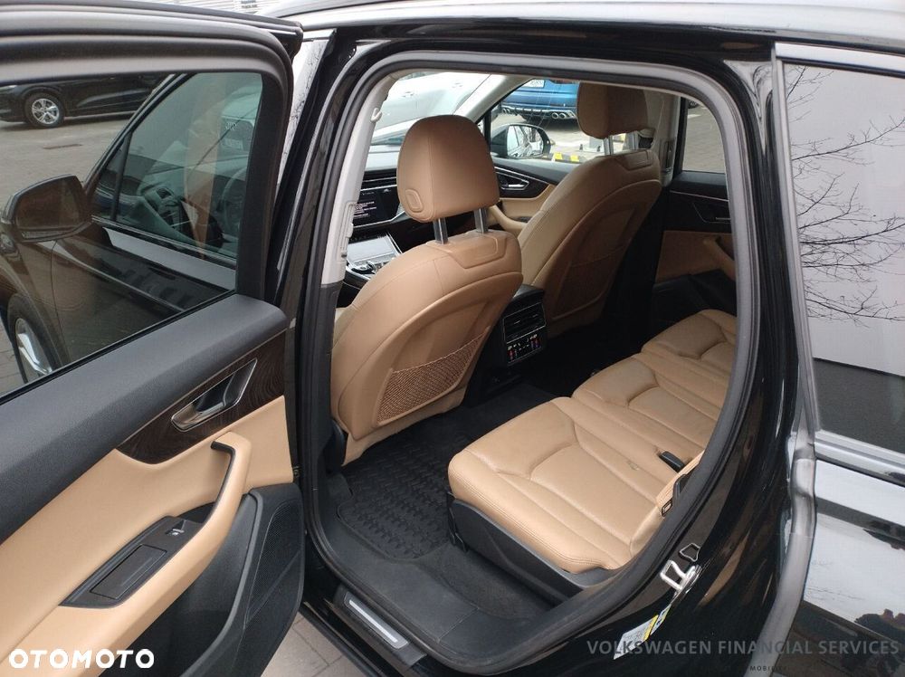 Audi Q7 - 9