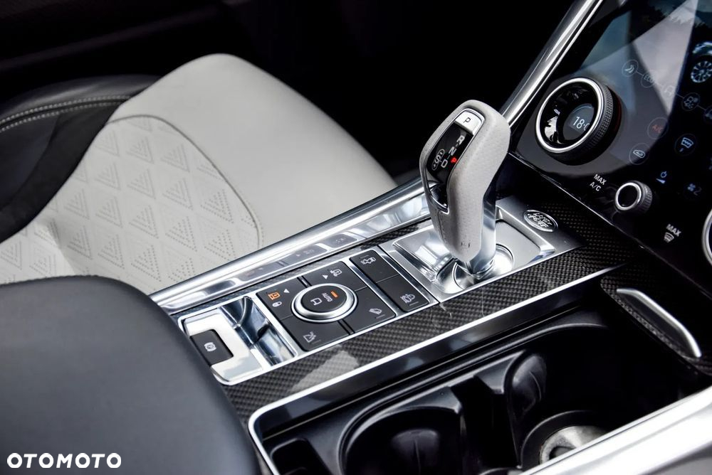 Land Rover Range Rover Sport - 16