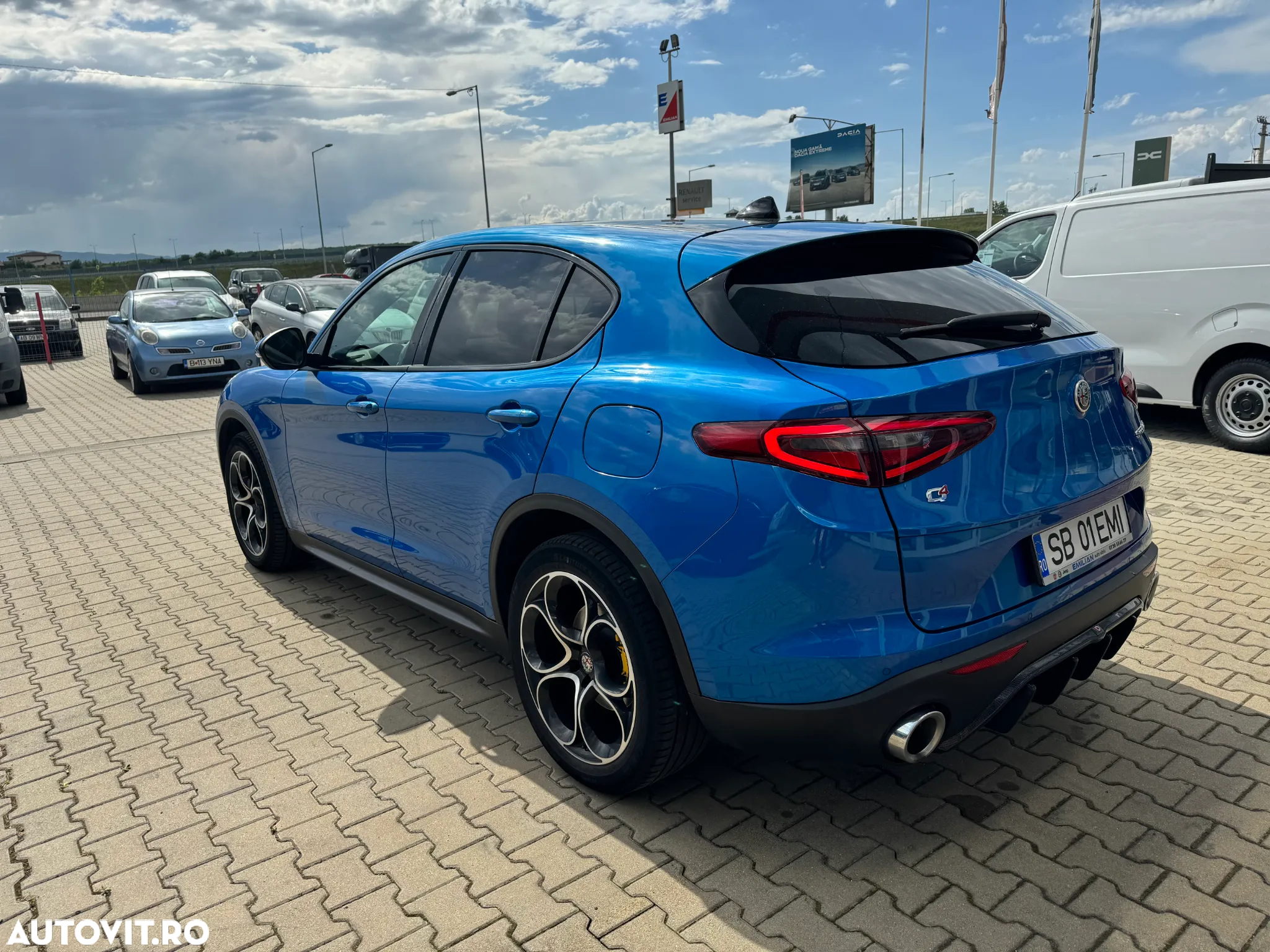 Alfa Romeo Stelvio 2.0 Turbo AWD AT8 Veloce - 12