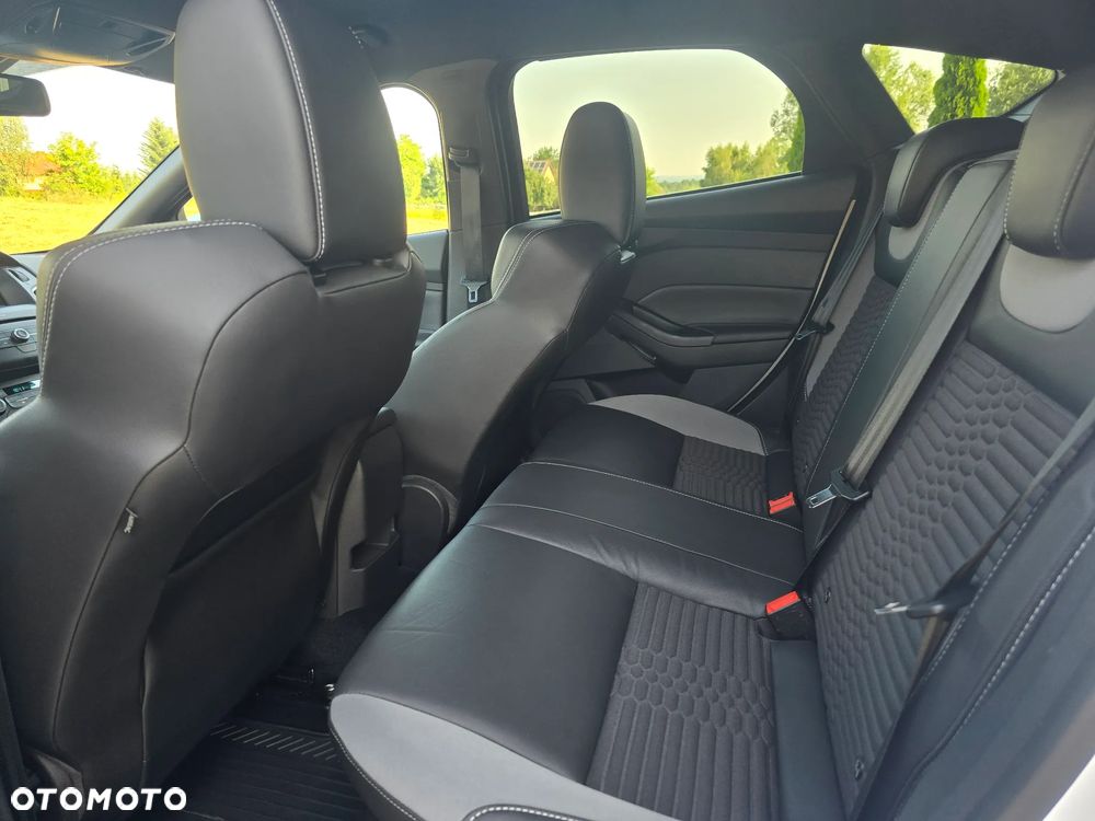 Ford Focus 2.0 EcoBoost ST mit Leder-Sport-Paket - 23