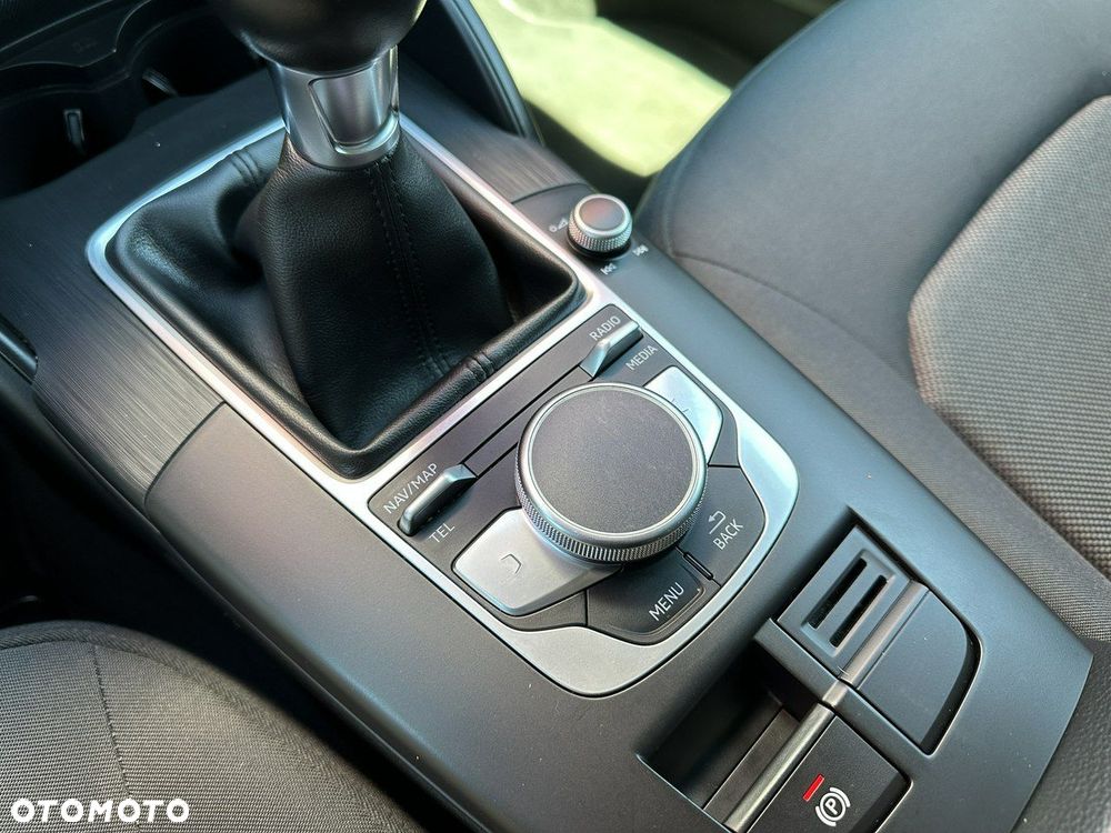 Audi A3 Limousine 1.5 TFSI Sport - 29