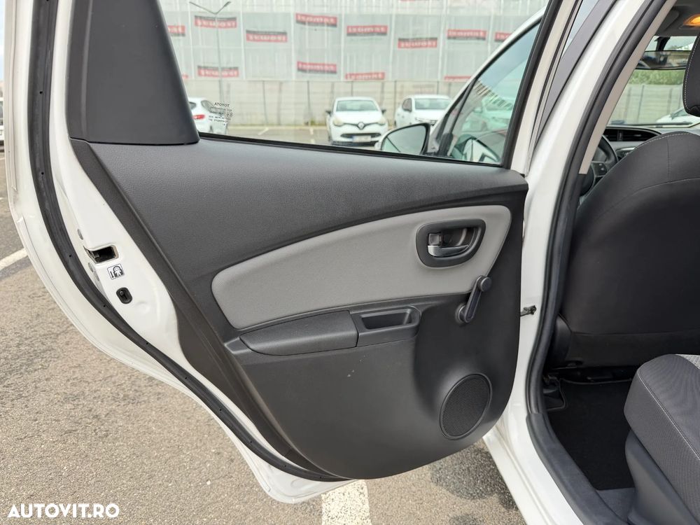 Toyota Yaris 1.5 VVT-i HSD Active - 16
