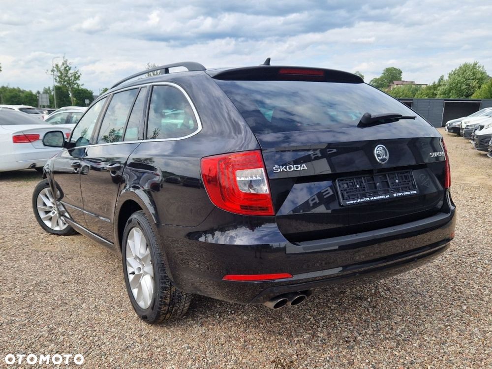 Skoda Superb 2.0 TDI DSG Elegance - 27