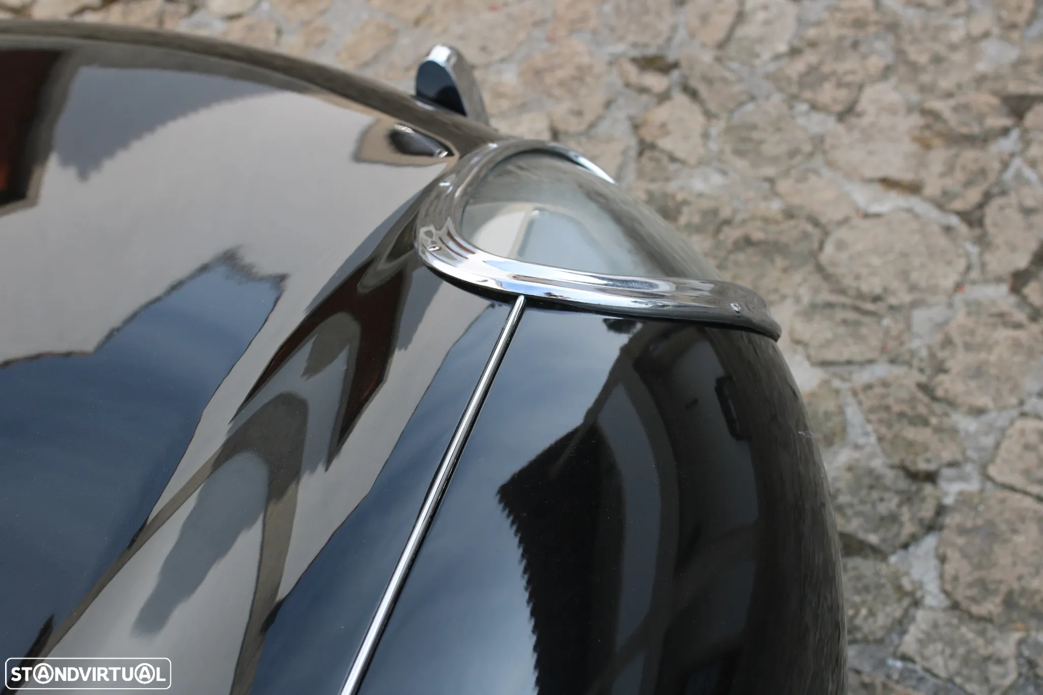 Jaguar E-Type - 9