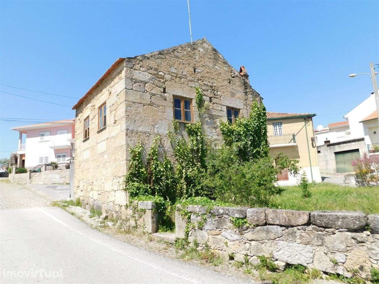 Moradia Estúdio / Gouveia, Cativelos - Grande imagem: 5/17