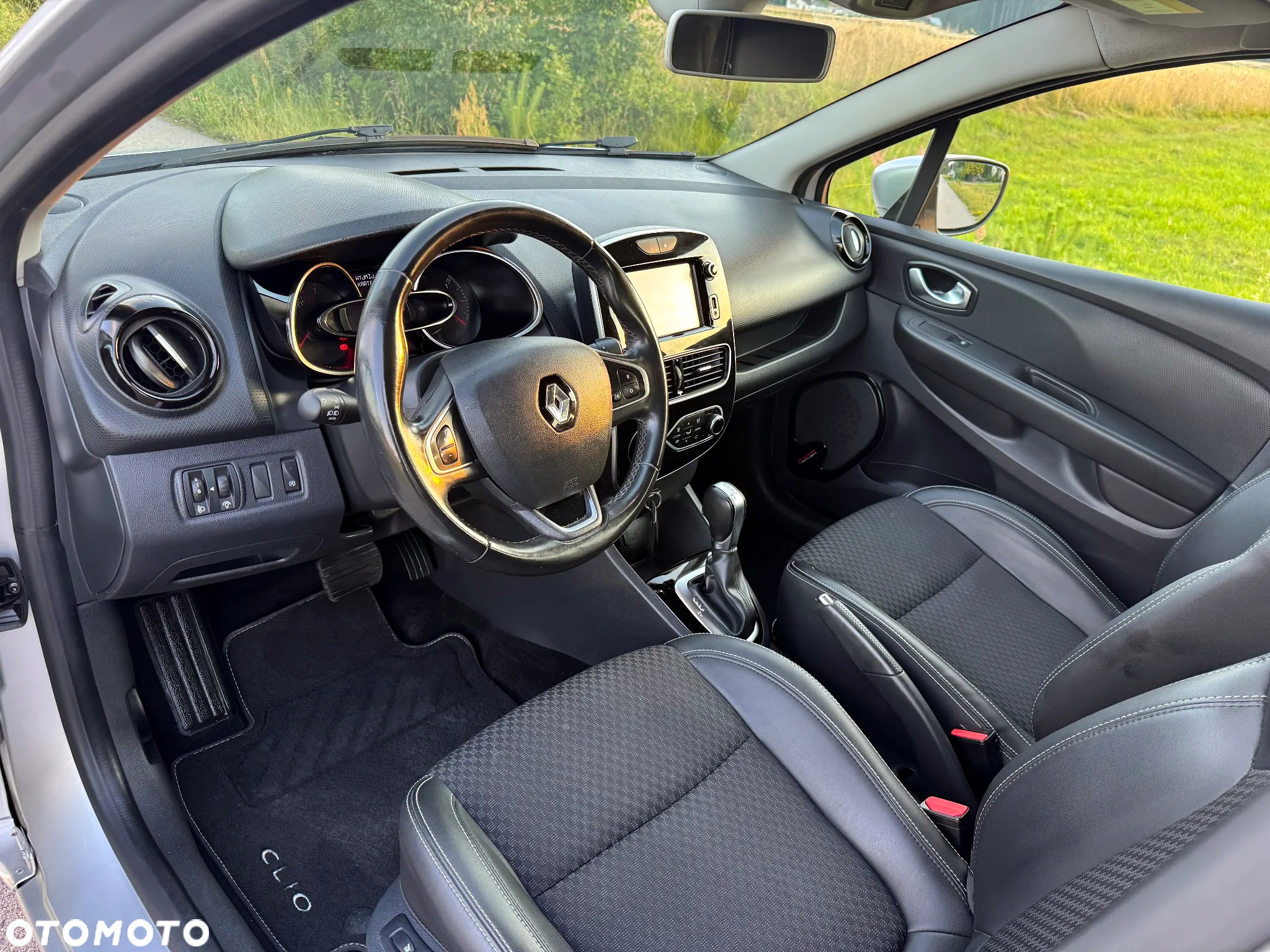 Renault Clio Grandtour Energy TCe 120 EDC Bose Edition - 7