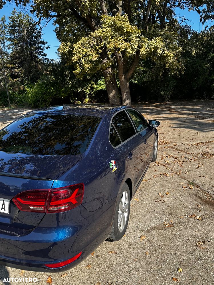Volkswagen Jetta 1.4 TSI DSG Match - 8