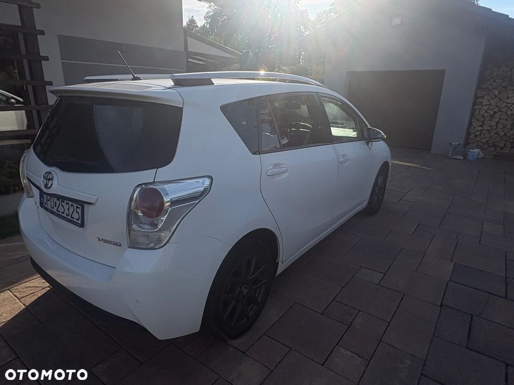 Toyota Verso - 4