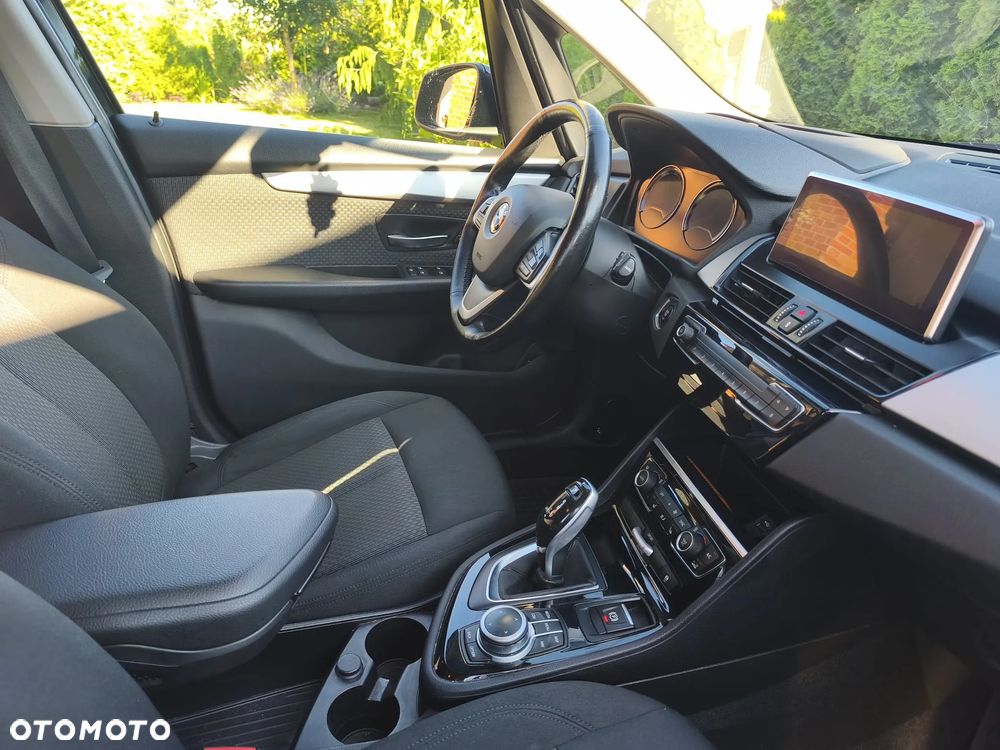 BMW Seria 2 218d Advantage - 7