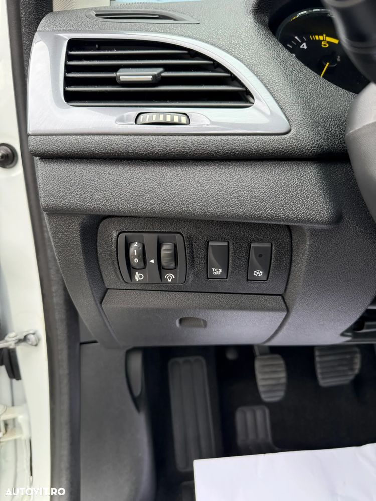 Renault Megane ENERGY dCi 110 LIMITED - 26