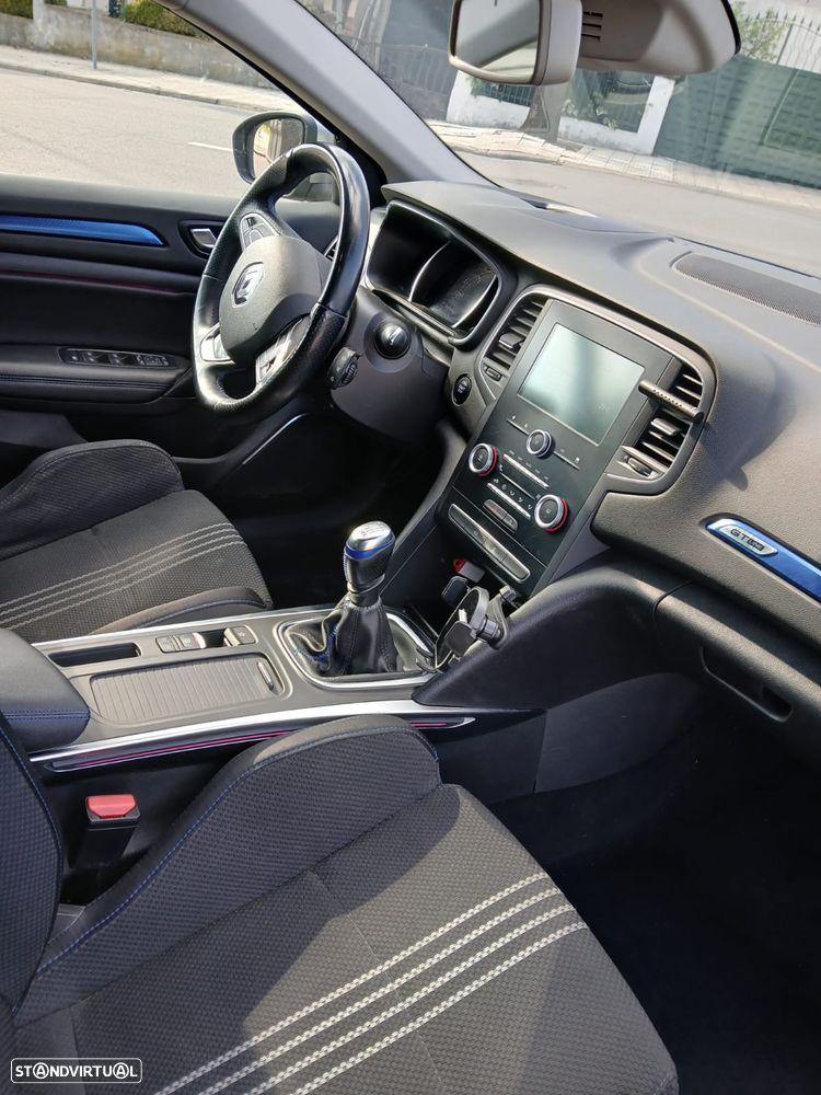 Renault Mégane Sport Tourer 1.5 dCi GT Line - 25