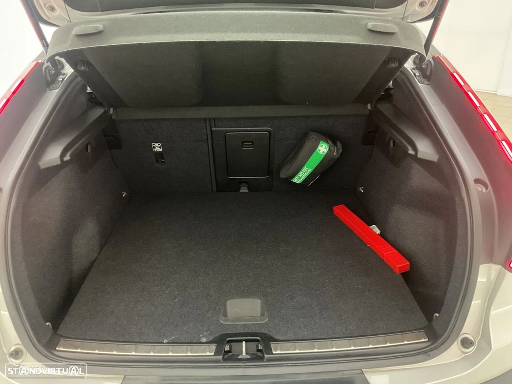 Volvo C40 Recharge Core - 17