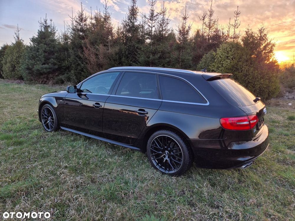 Audi A4 Avant 2.0 TDI DPF clean diesel multitronic S line Sportpaket - 5