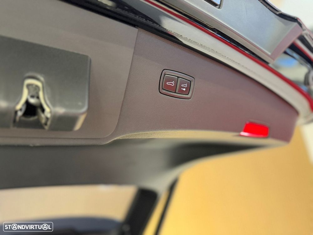 Porsche Cayenne Coupé E-Hybrid Platinum Edition - 28
