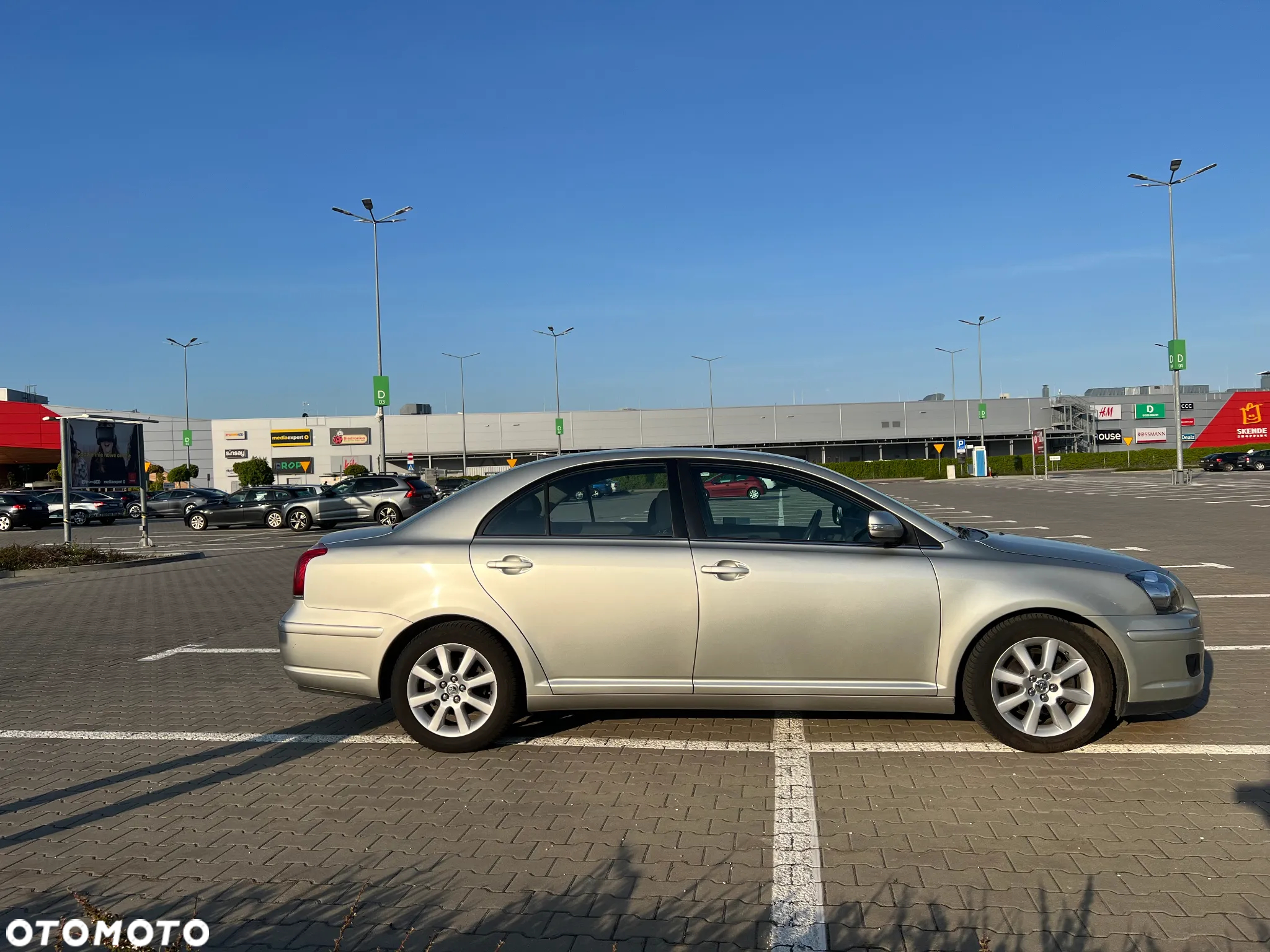 Toyota Avensis 1.8 VVT-i Sol - 6