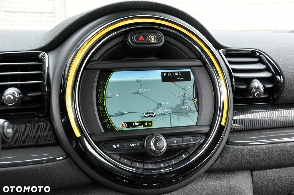 MINI Clubman Cooper D Essential Trim - 32