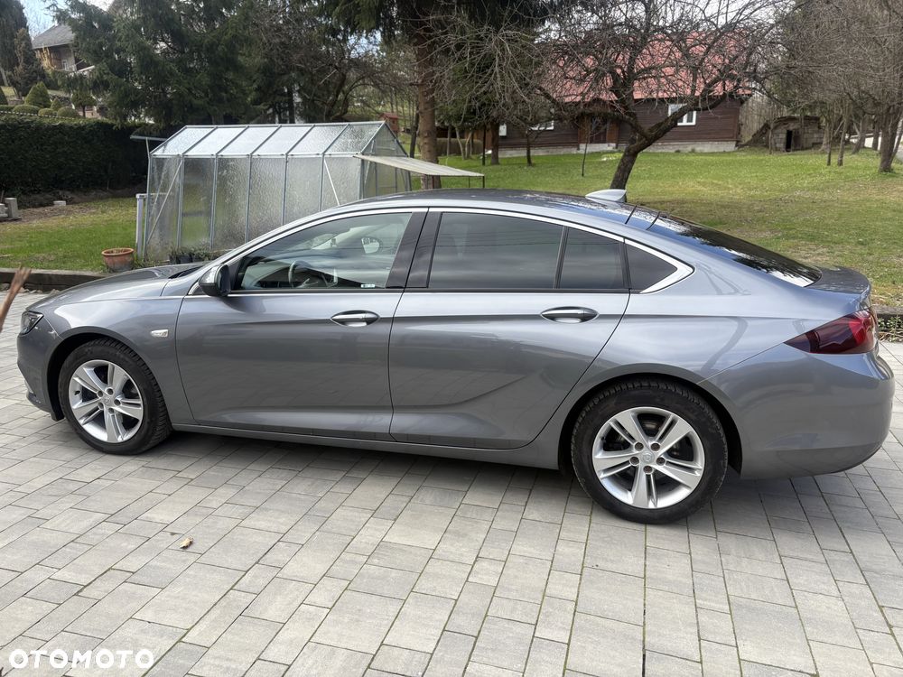 Opel Insignia - 25
