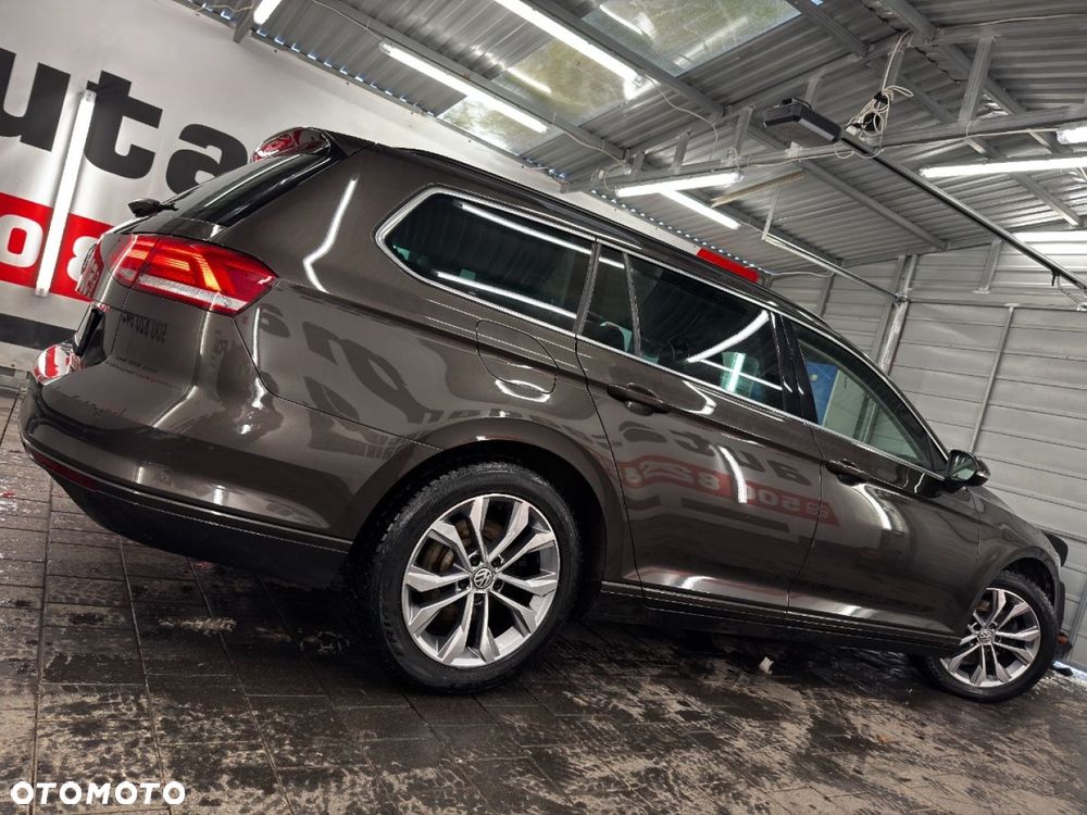 Volkswagen Passat - 15