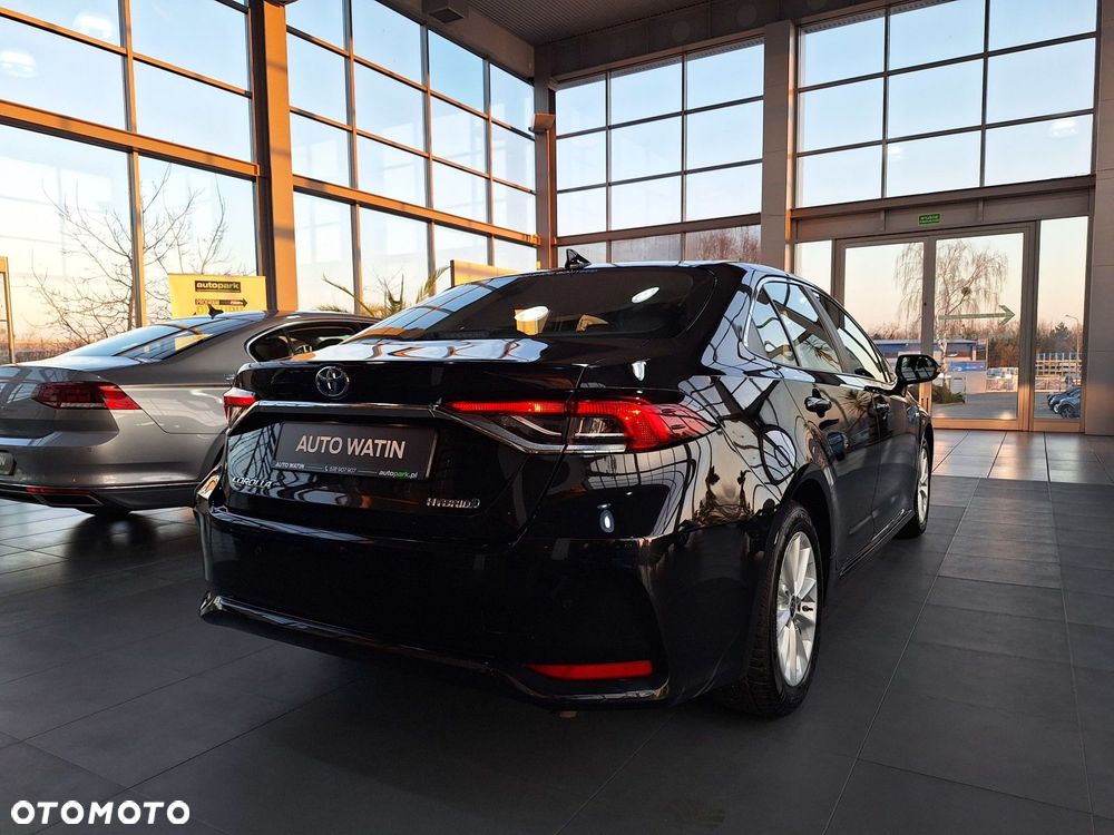 Toyota Corolla 1.8 Hybrid Comfort - 4