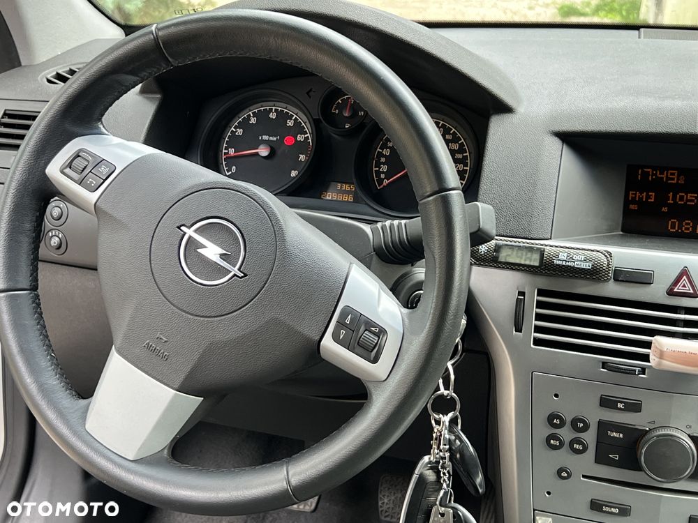 Opel Astra 1.6 - 12