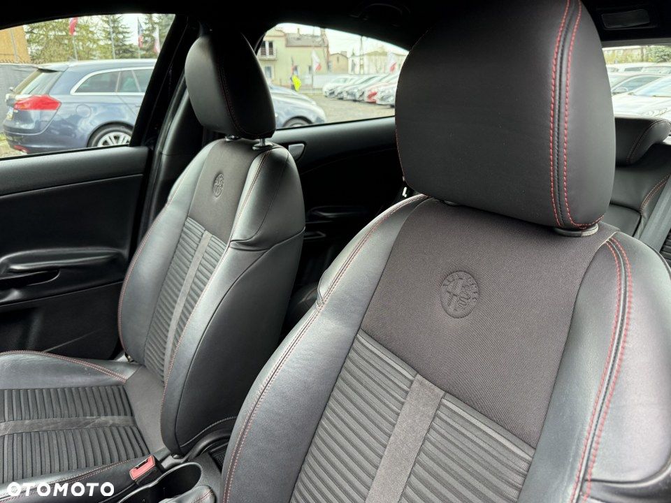 Alfa Romeo Giulietta 1.4 TB MultiAir Distinctive - 21