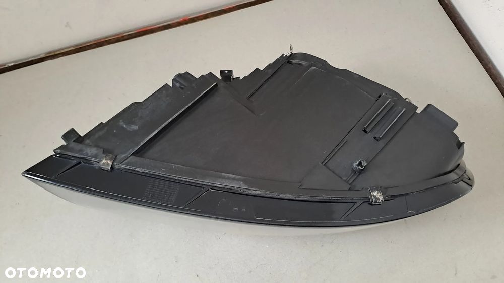 VOLVO S40 V50 04-07 LAMPA PRAWA PRZÓD XENON 30698890 EU - 9